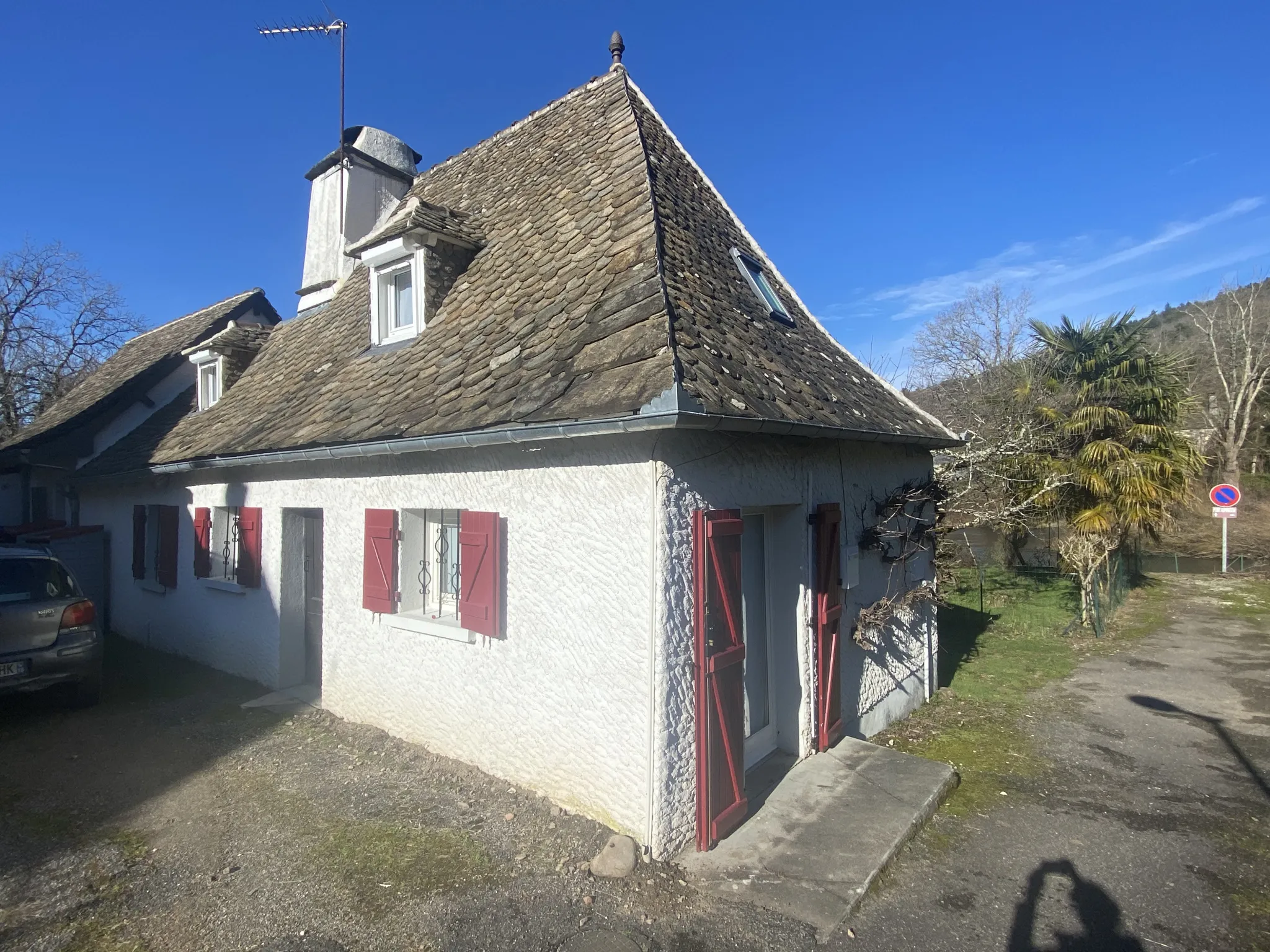 Maison d'exception en bord de rivière à ARGENTAT 