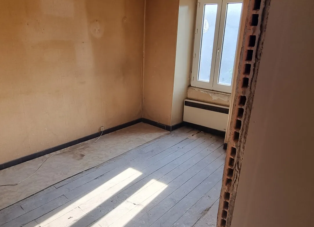 Appartement F2 à rénover à Cebazat 