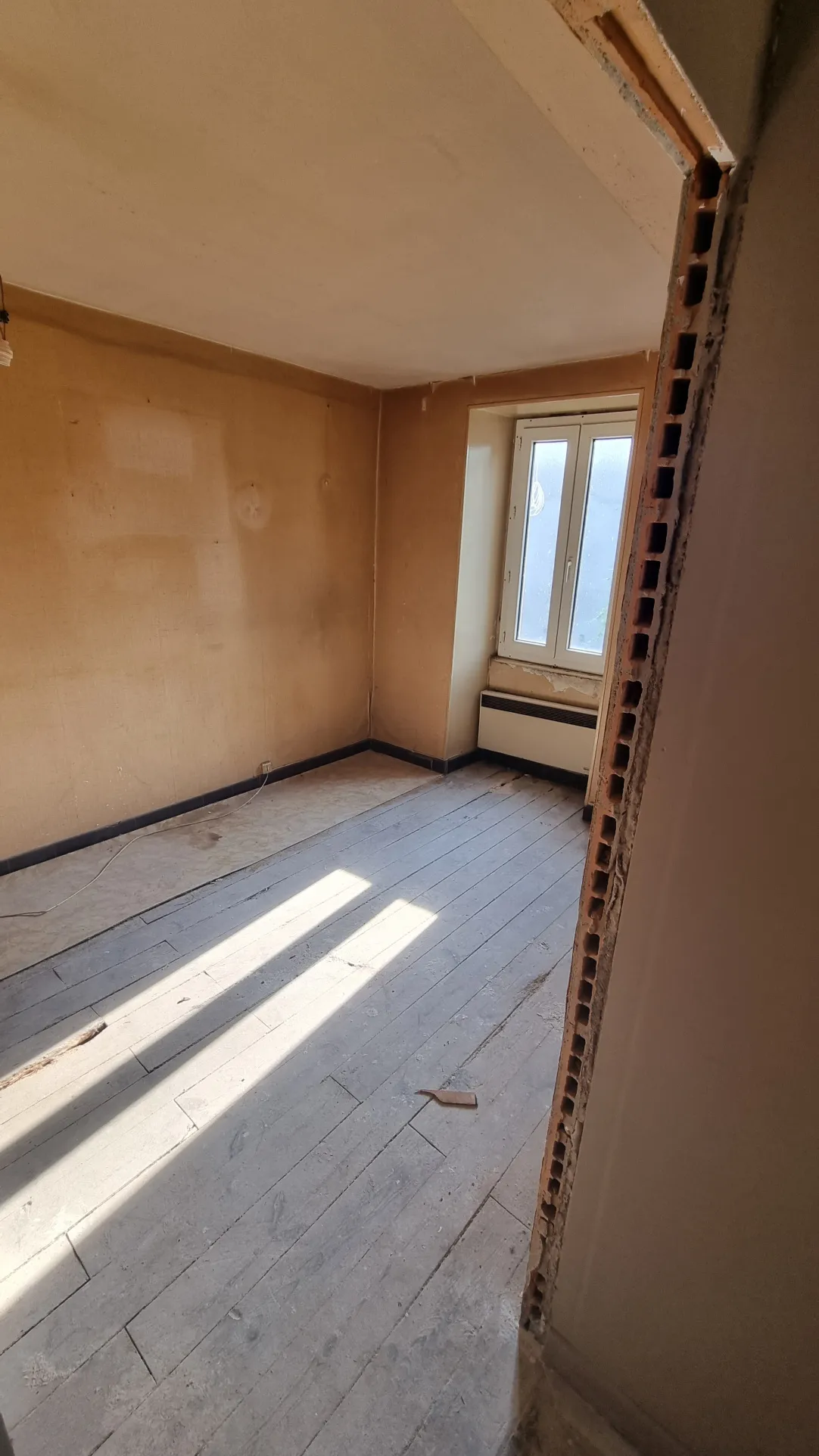 Appartement F2 à rénover à Cebazat 