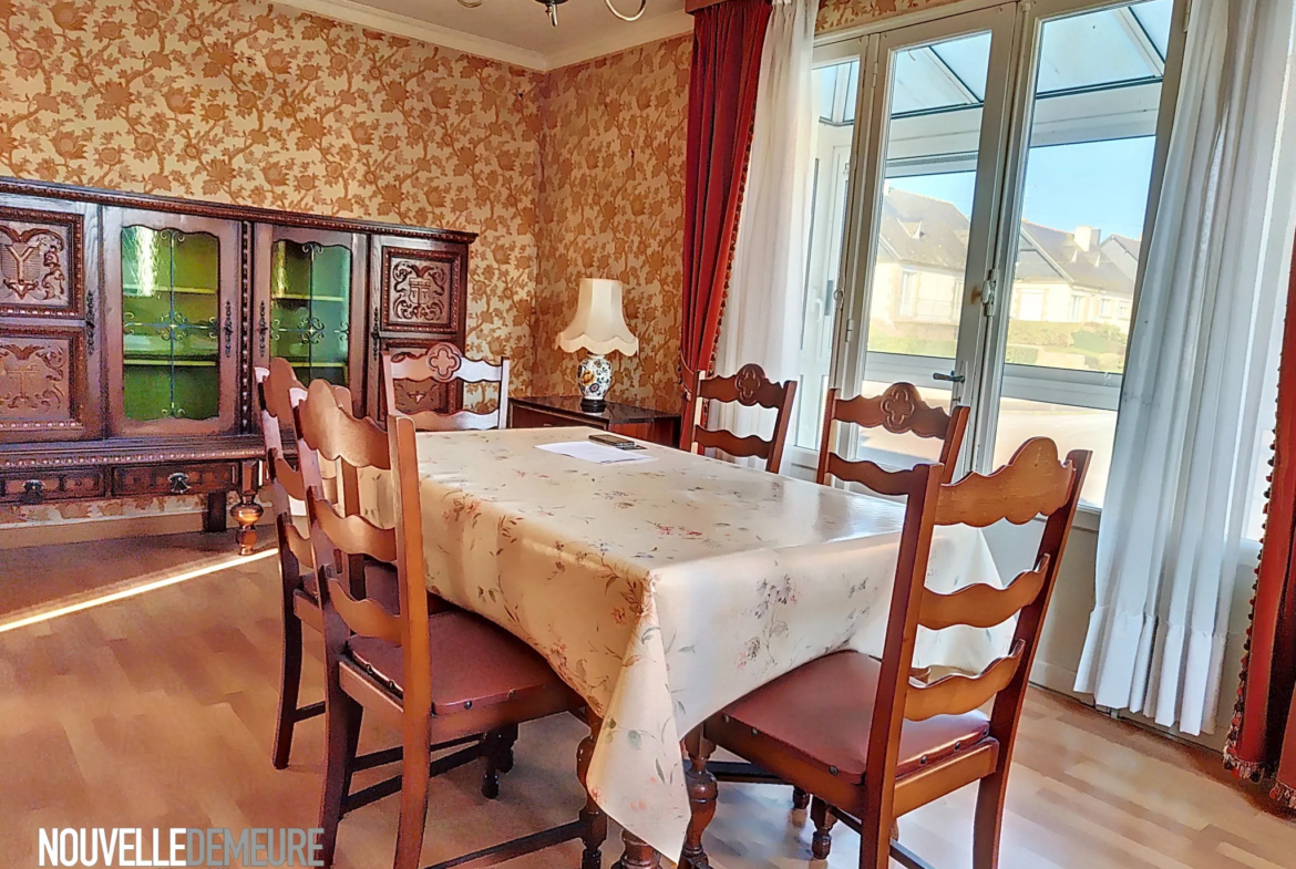 Maison à vendre à Saint Brice en Coglès - 105900 EUR 