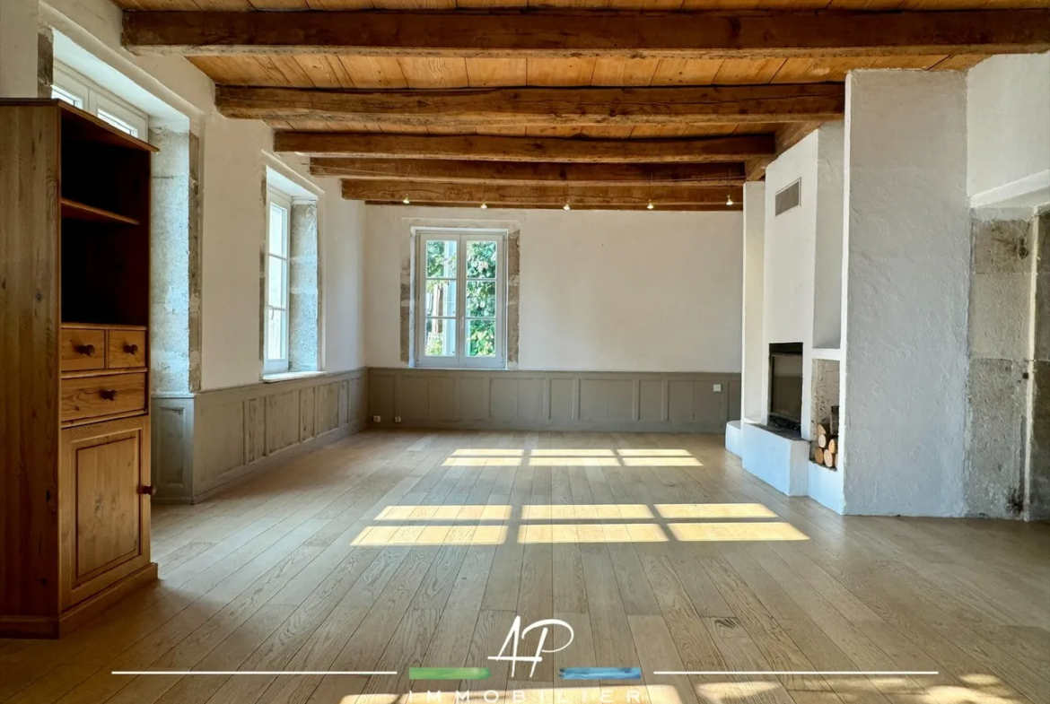 Maison de ville avec 4 chambres à Bourberain - 183 m2 