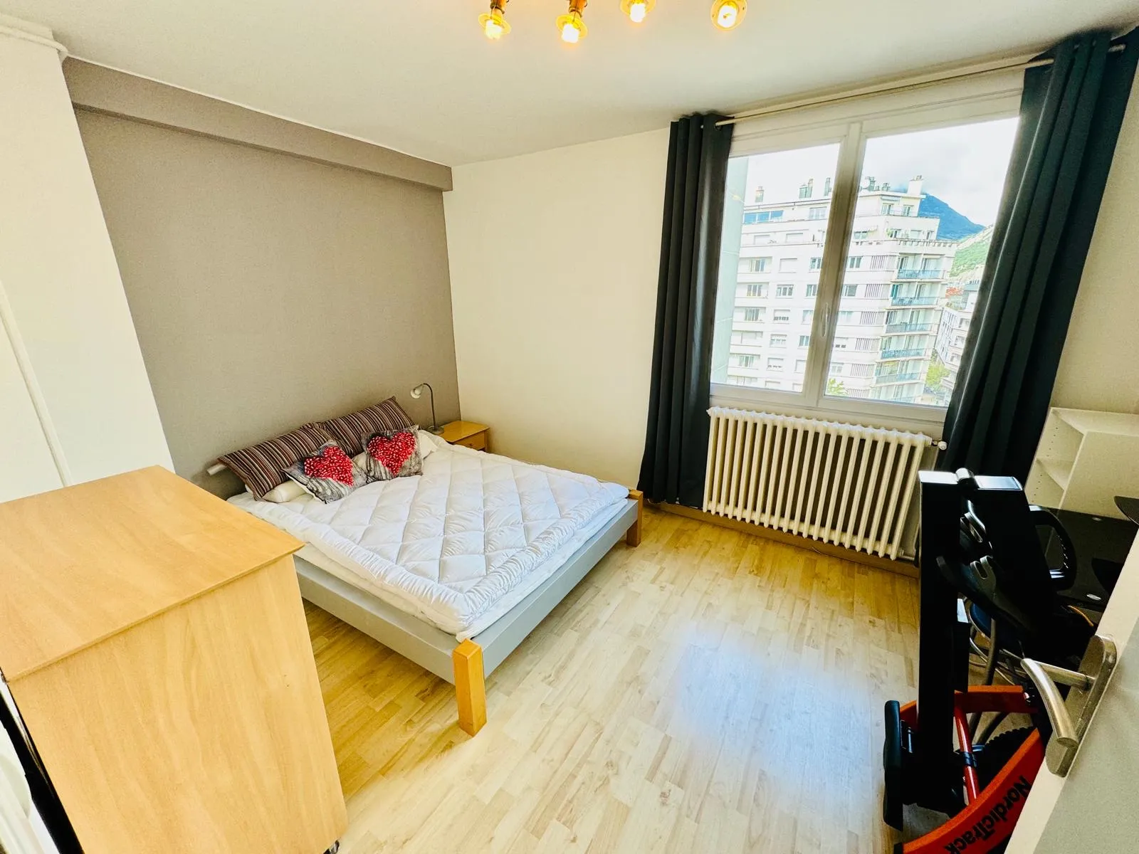 Vente Appartement T5 105 m² à Grenoble avec vue panoramique 