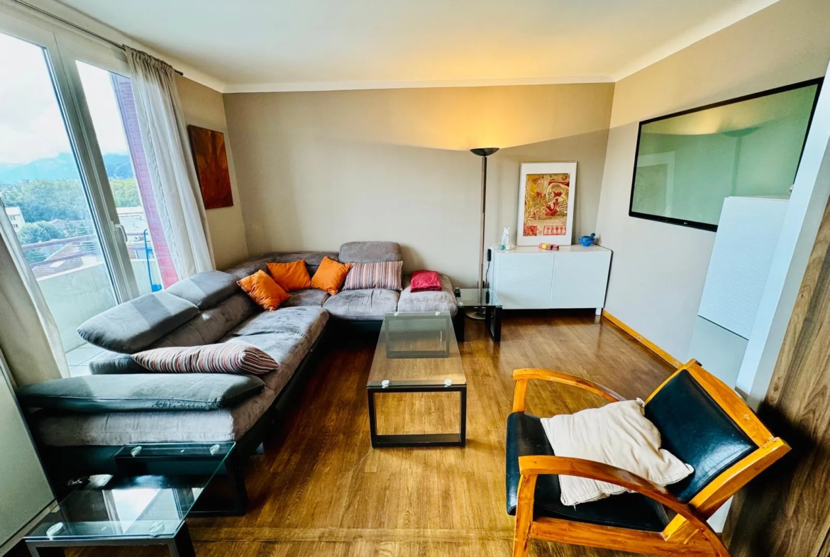 Vente Appartement T5 105 m² à Grenoble avec vue panoramique 