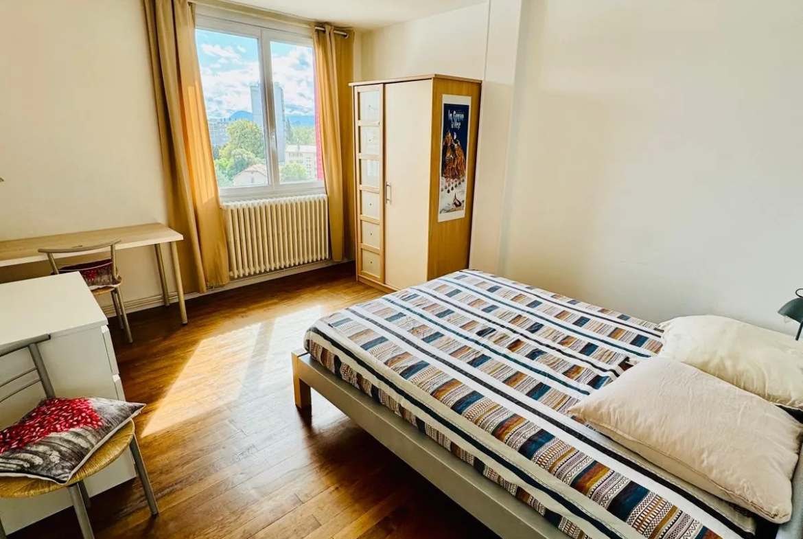 Vente Appartement T5 105 m² à Grenoble avec vue panoramique 