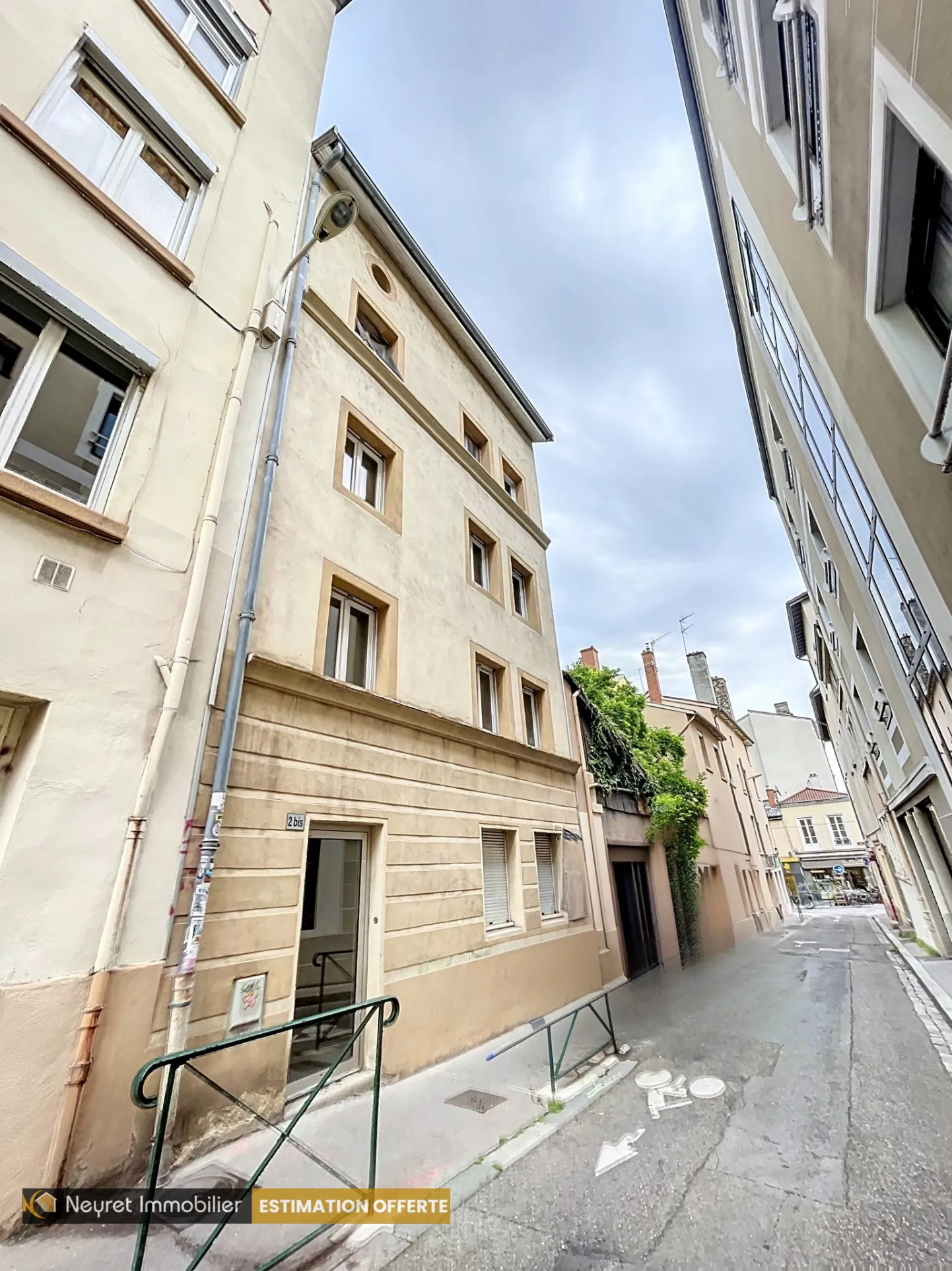 Appartement T2 avec cour à Lyon Croix-Rousse 