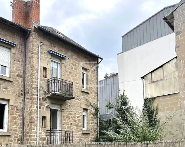 Immeuble rénové à vendre à Brive la Gaillarde 