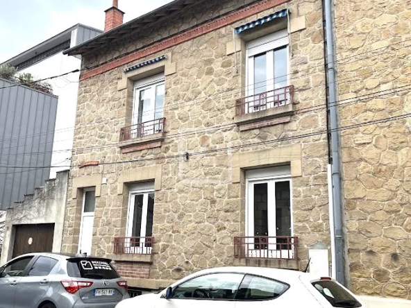 Immeuble rénové à vendre à Brive la Gaillarde