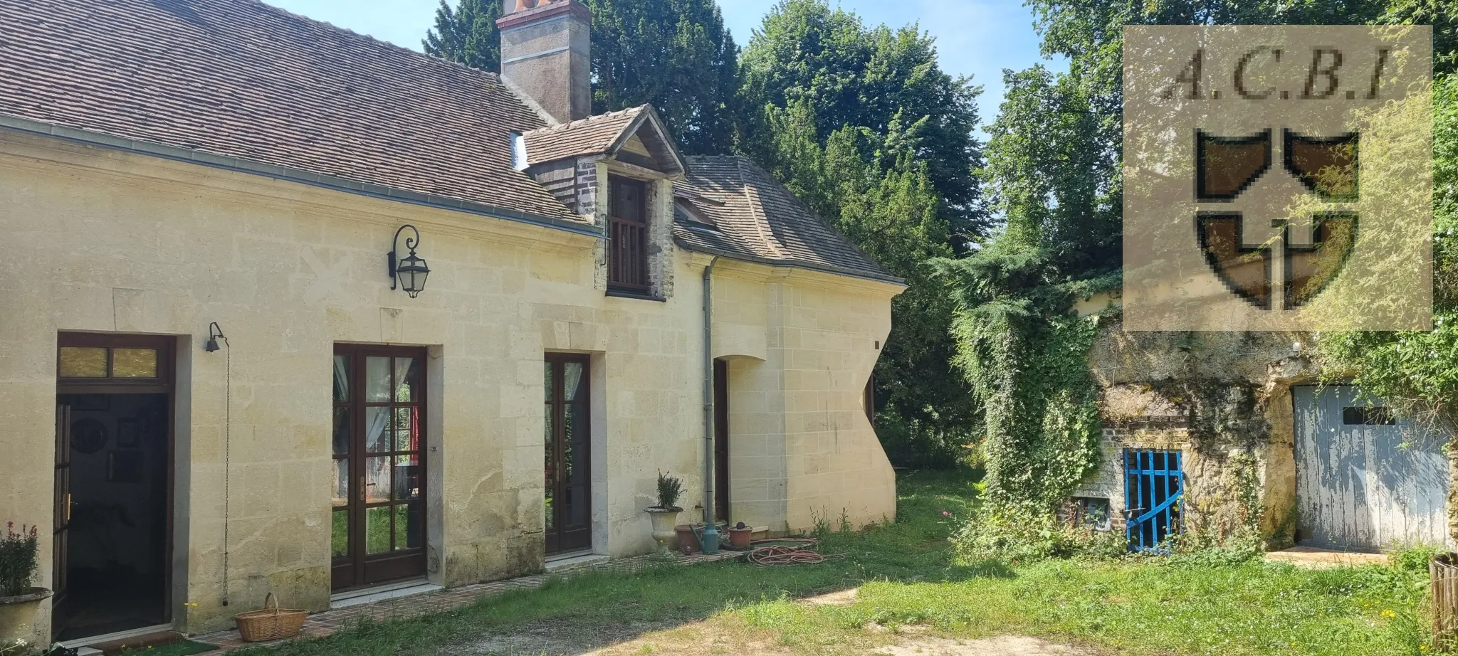 Maison de caractère à vendre à Vendôme, 6 min du centre-ville 