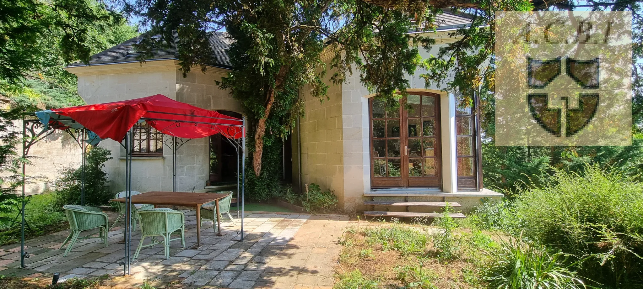 Maison de caractère à vendre à Vendôme, 6 min du centre-ville 