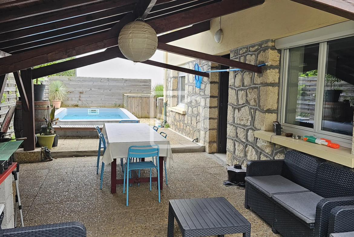 Charmante maison 105 m² avec piscine à moins de 10 minutes du centre de Brive 