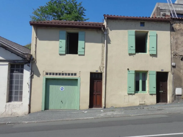 Maison Mitoyenne à Vendre à Fumel - Charmante et Pratique