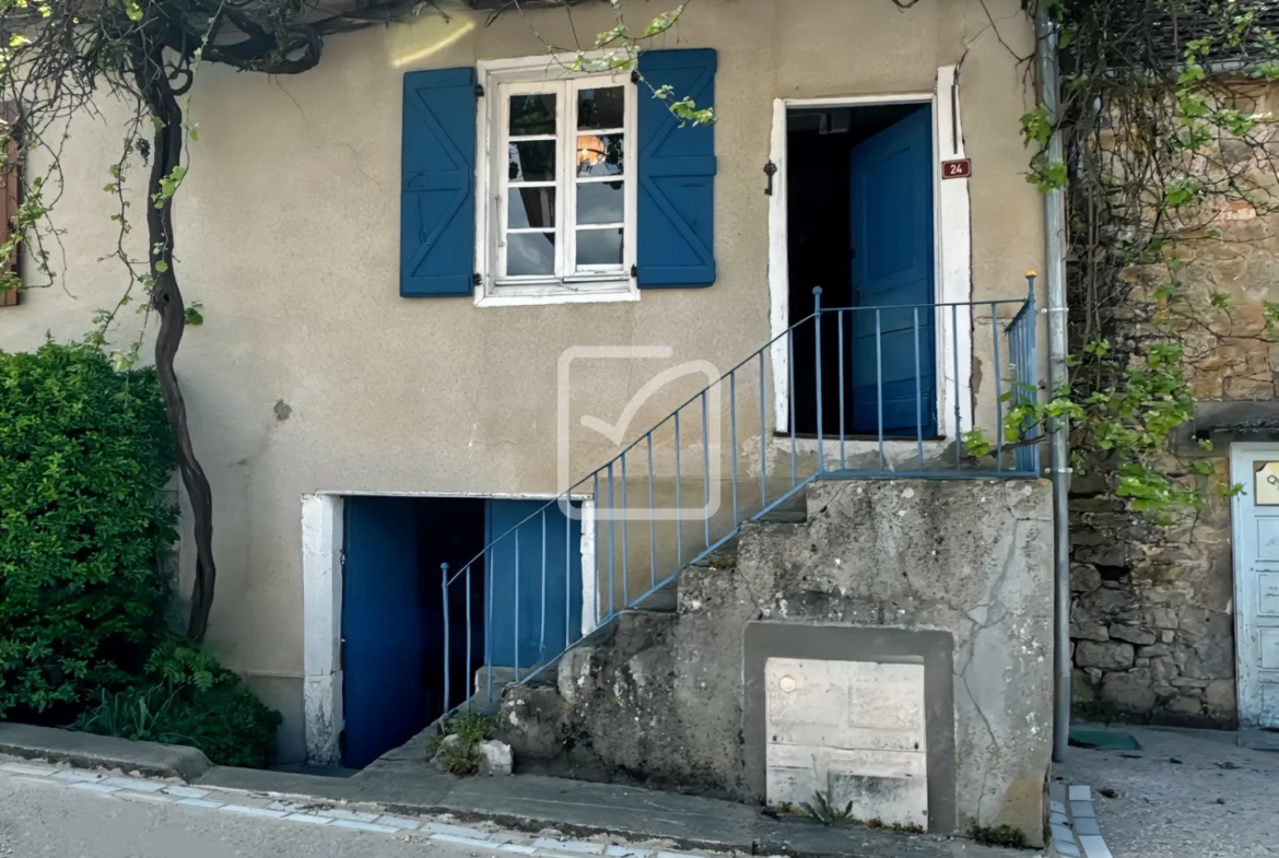 Maison de village rénovée avec charme à Miers 