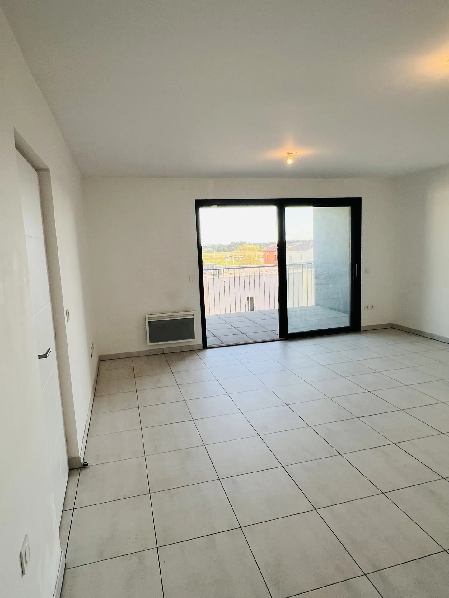 À vendre : Appartement T3 récent à Marsillargues avec parking 