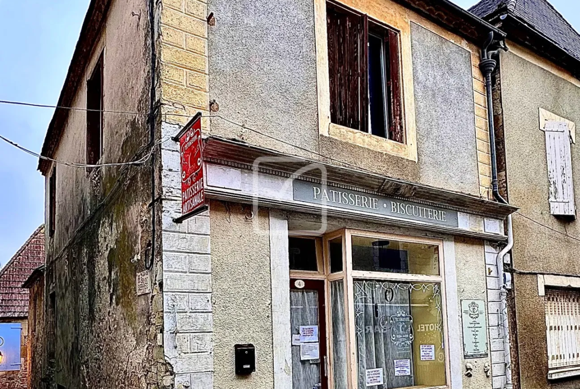 Maison de Village de 160 m² à Rénover à Salviac 