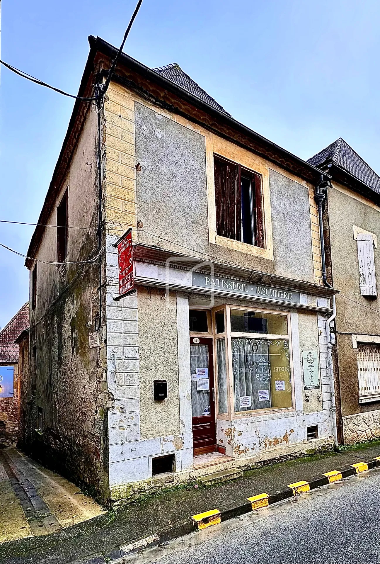 Maison de Village de 160 m² à Rénover à Salviac 