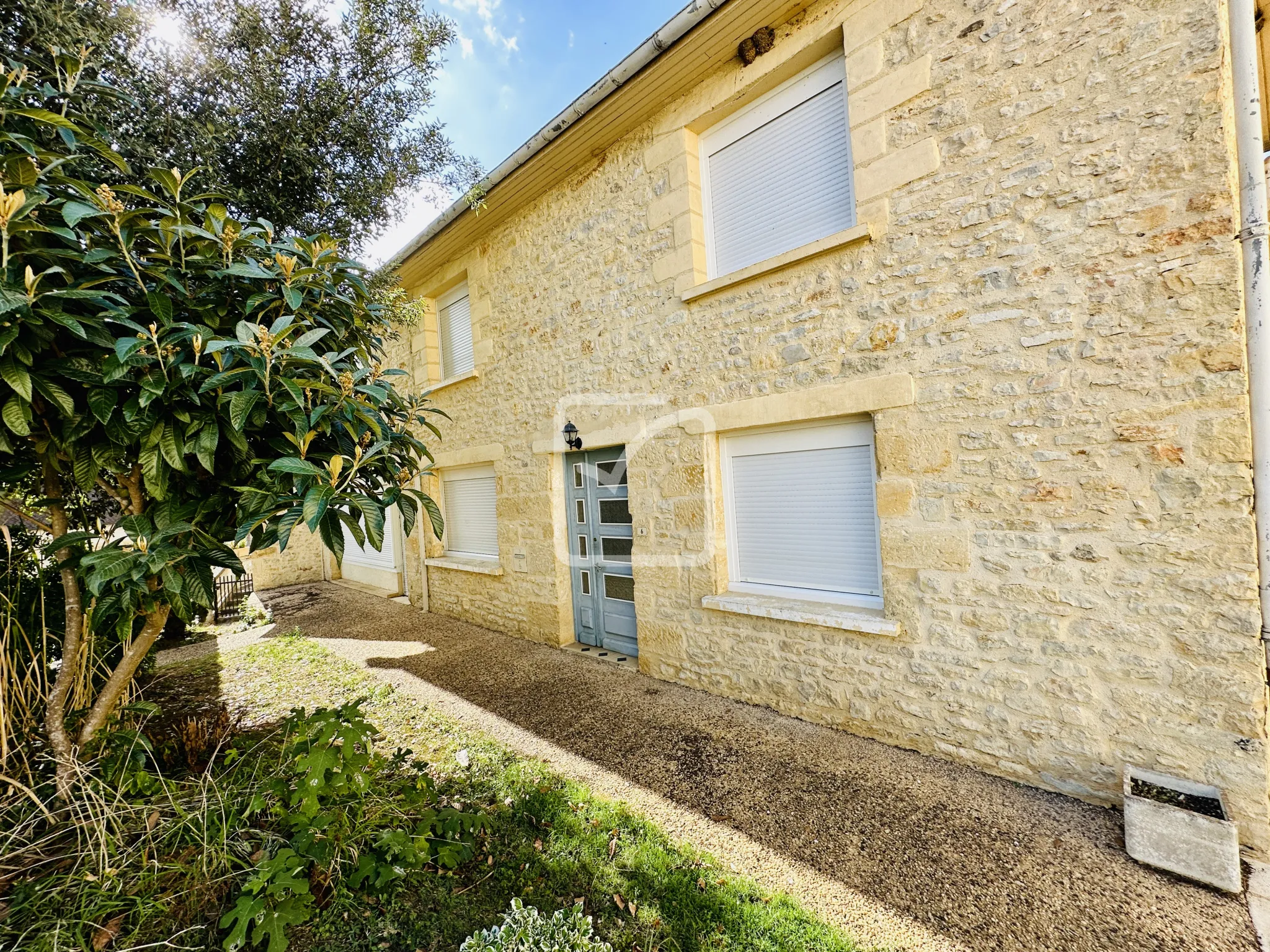 Vaste Maison en Pierres de Pays à Saint-Martial-de-Nabirat avec 4 Chambres 