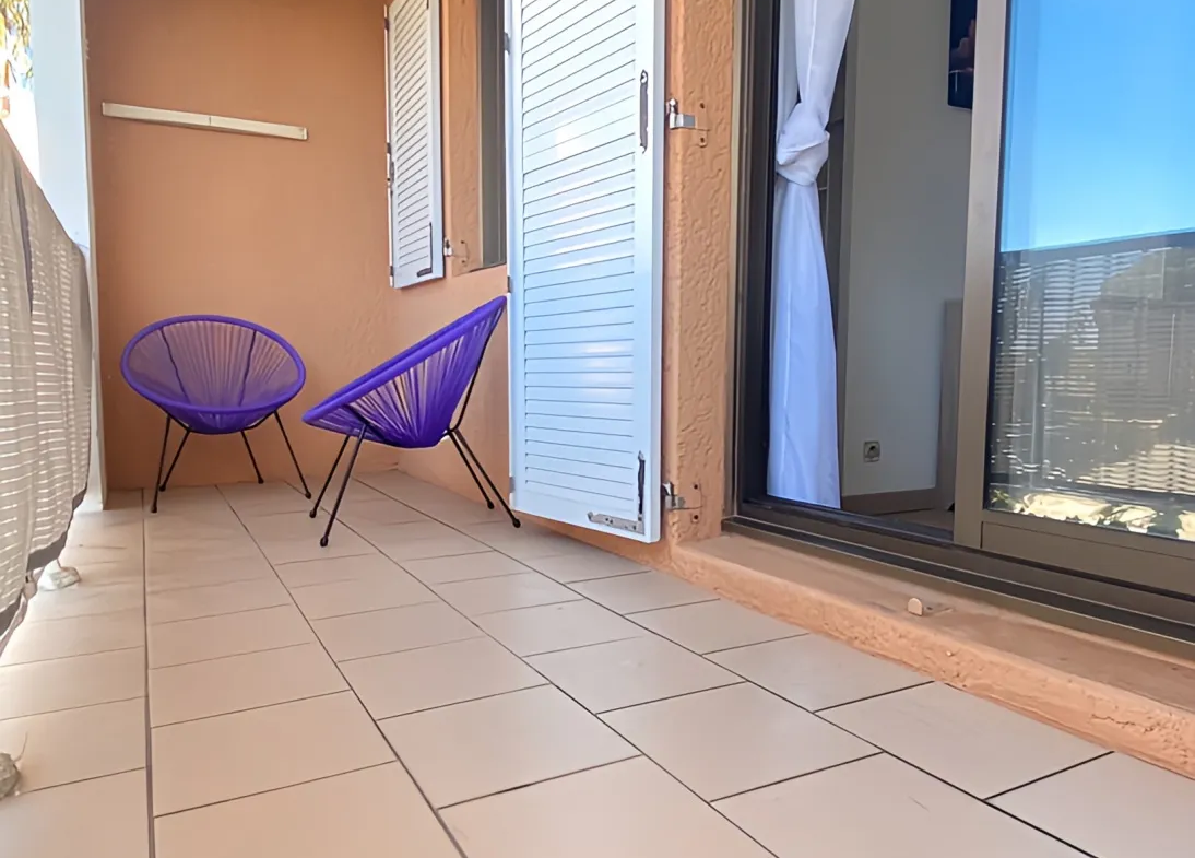 Appartement F2 à vendre proche des plages à SIX FOURS 