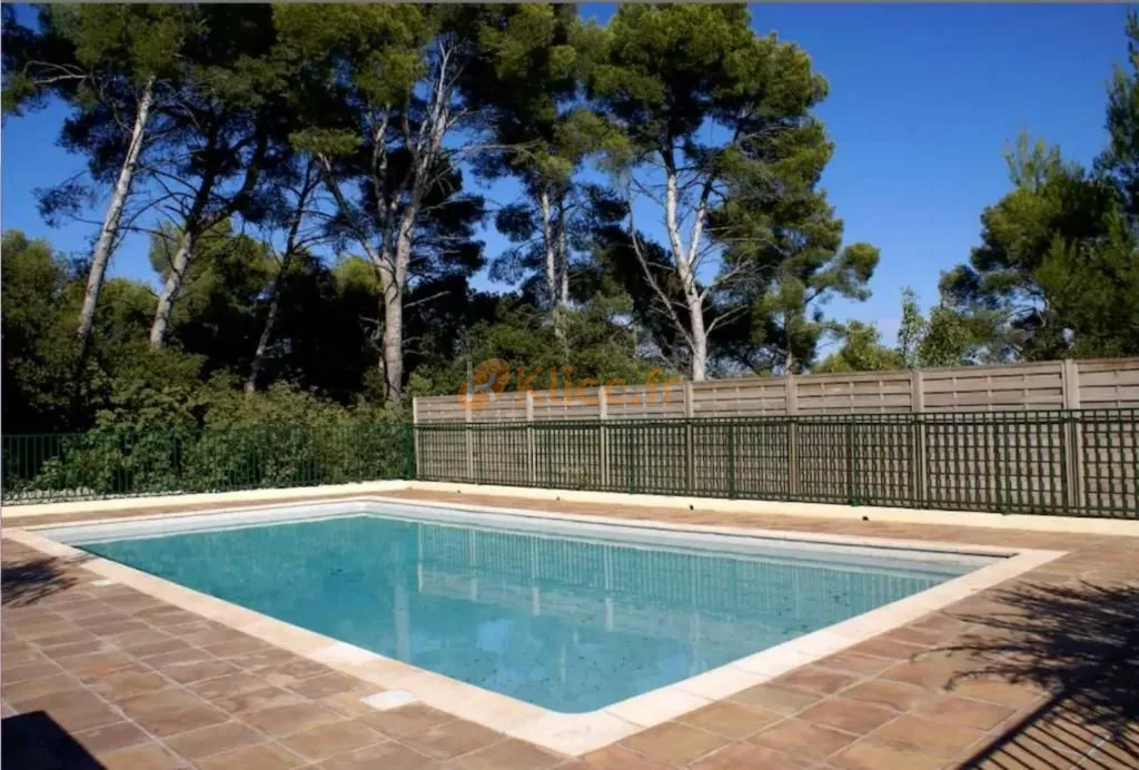 Studio Petite Maison avec Vue Mer à Vallauris 