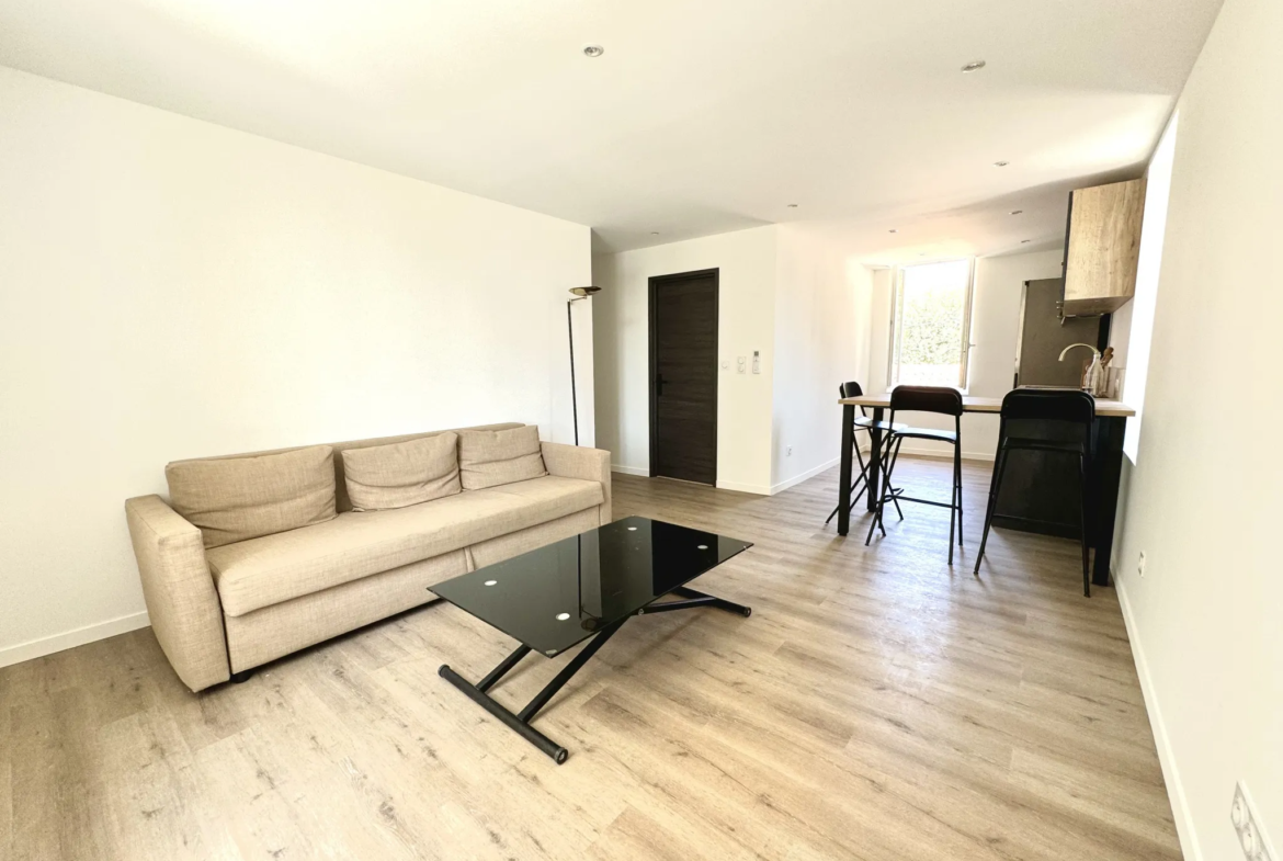 À vendre : Appartement 3 pièces lumineux à Hyères près de la gare 