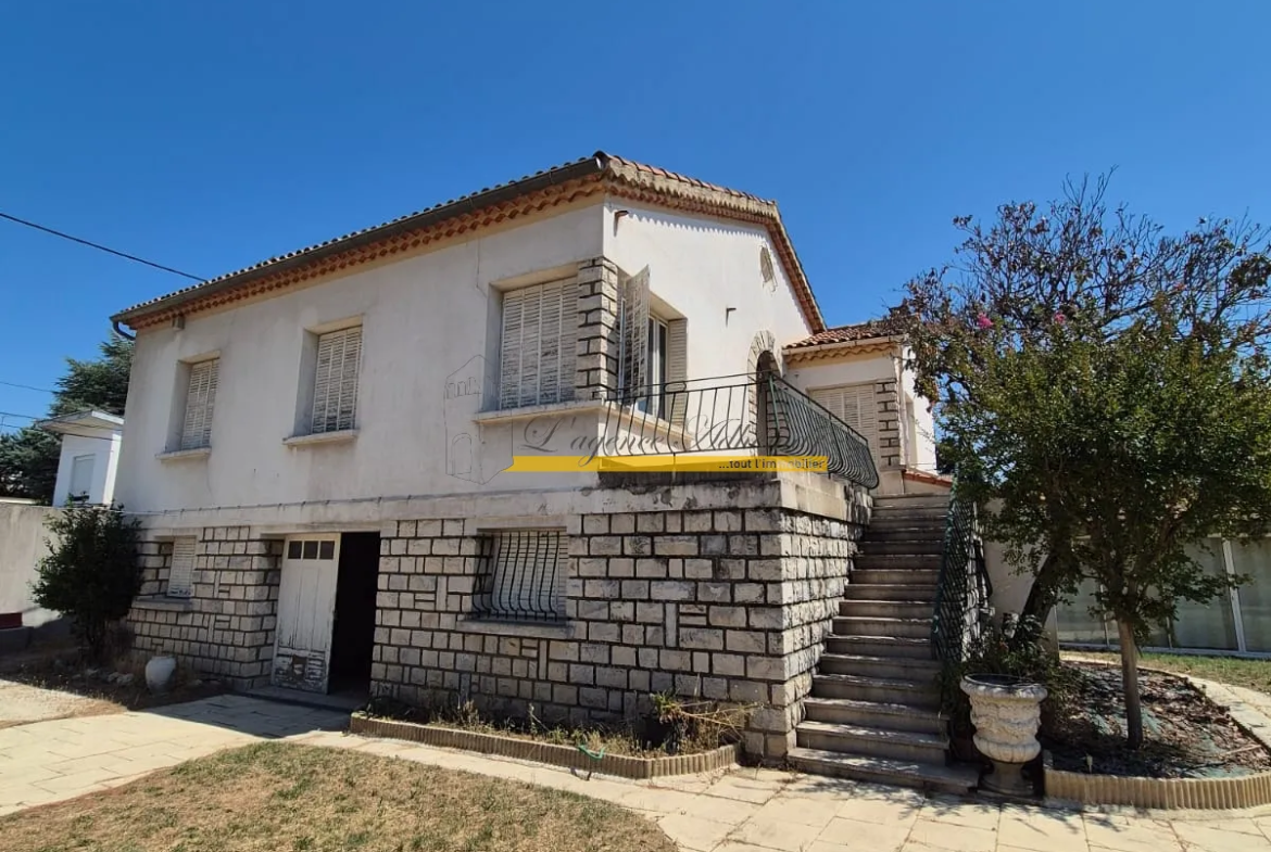 À vendre : Charmante Maison avec Piscine à Valréas 