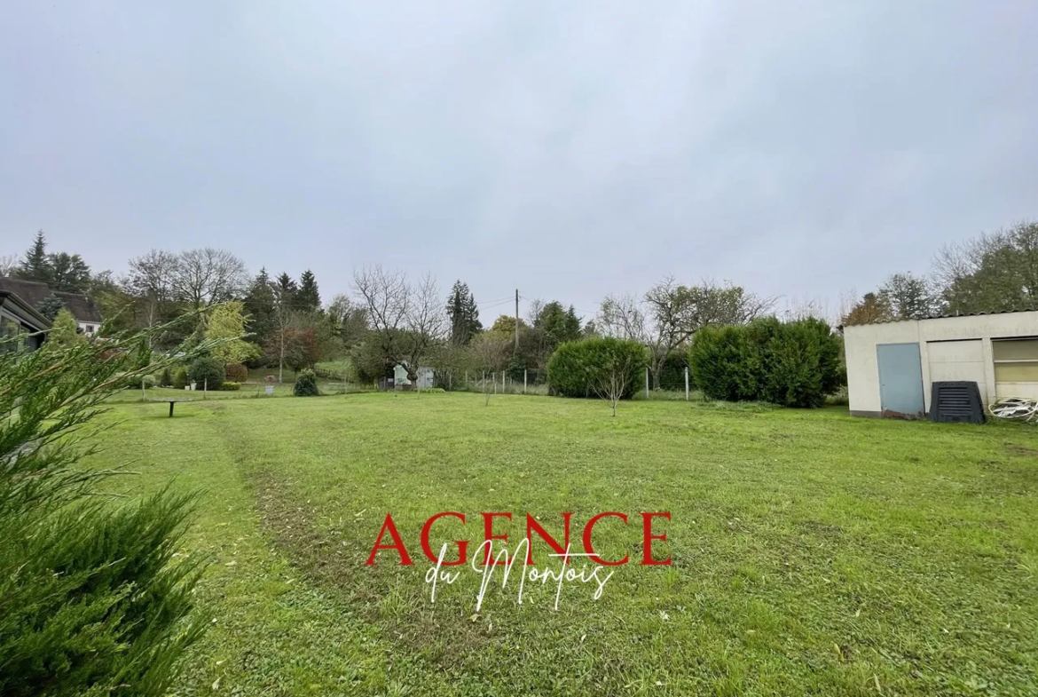 Maison indépendante avec jardin à Thorigny sur Oreuse 