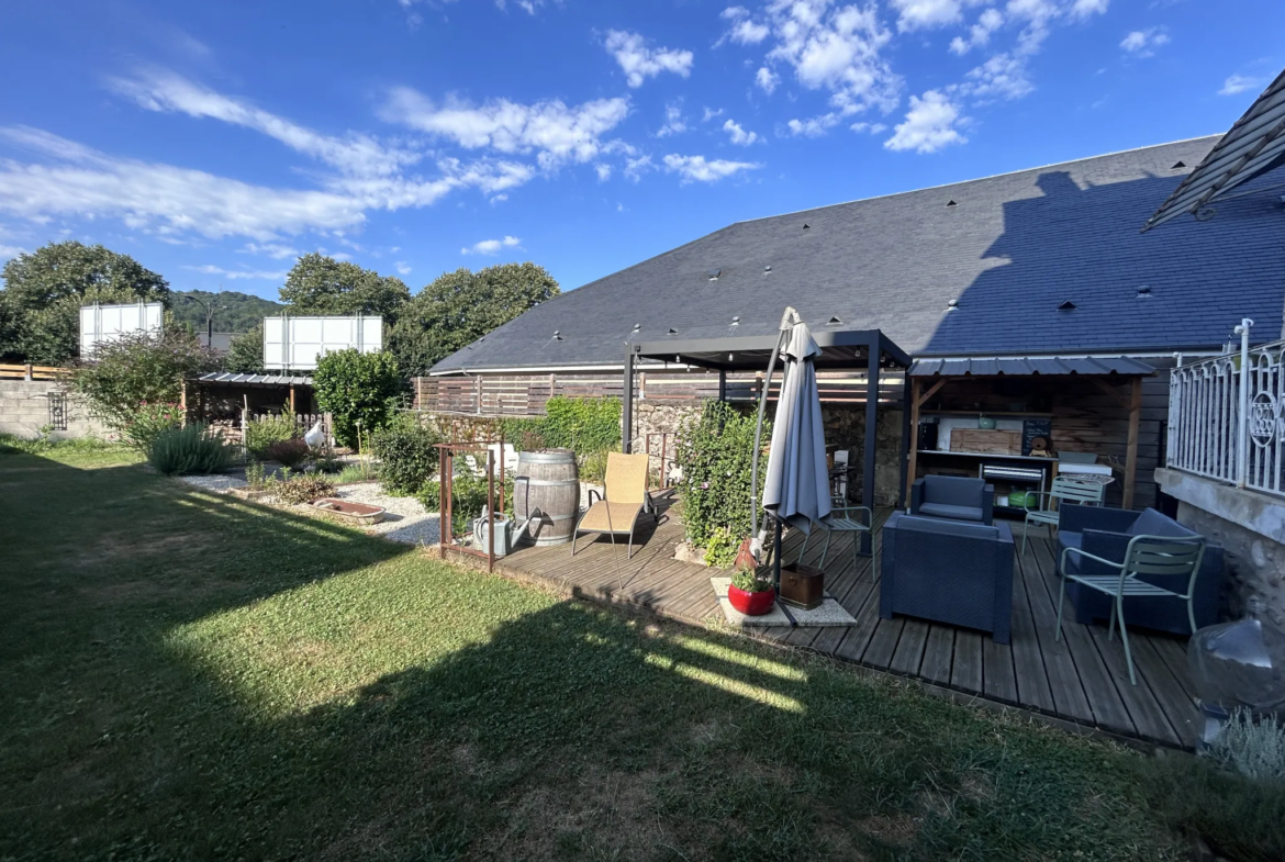 Maison rénovée 4 chambres au cœur d'Argentat 