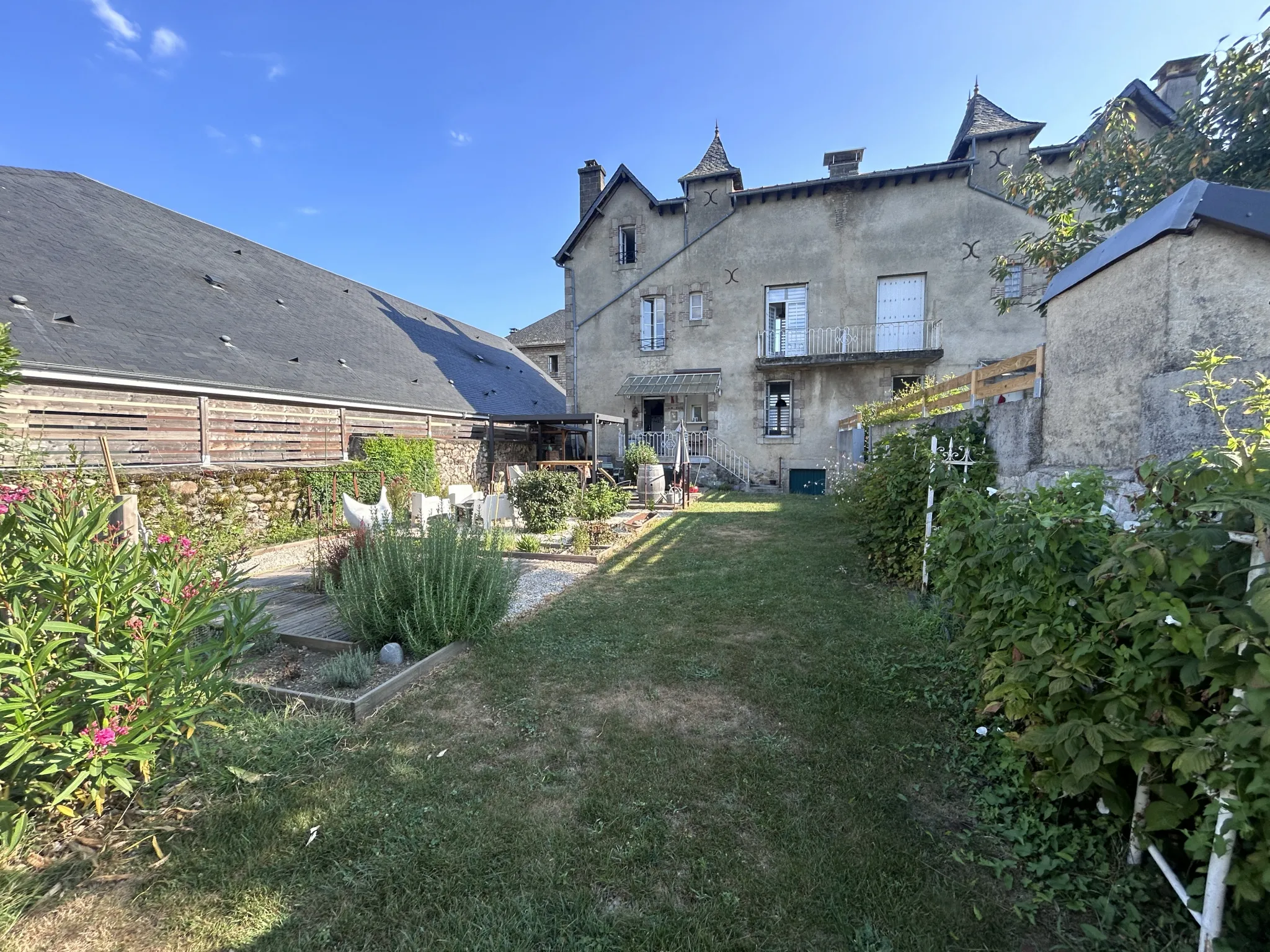 Maison rénovée 4 chambres au cœur d'Argentat 