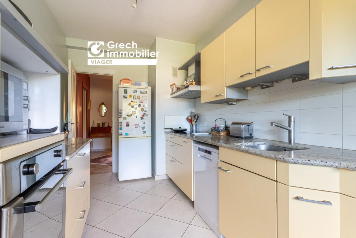 VIAGER OCCUPE - Grand T4 111 m² avec garage et cave à Toulon Petit Bois / Lamalgue 