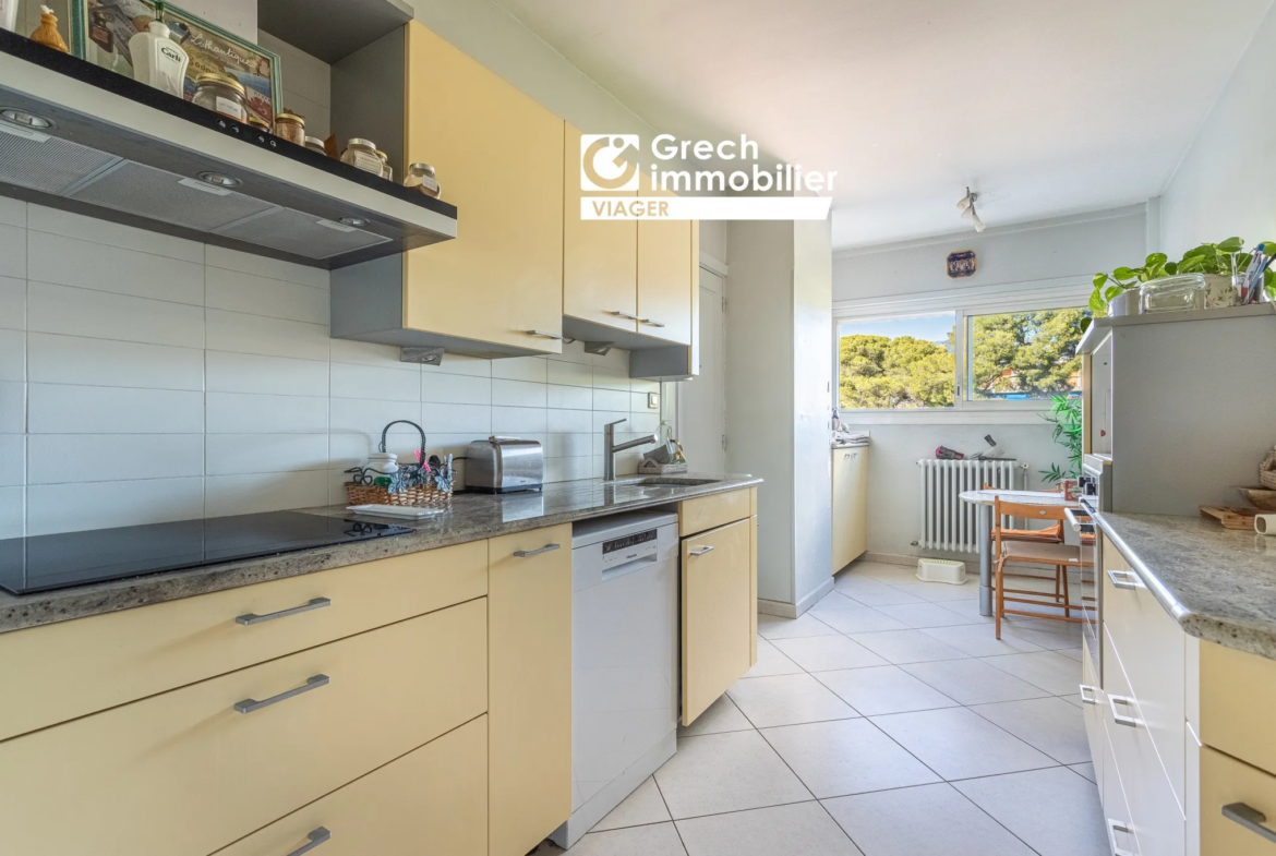 VIAGER OCCUPE - Grand T4 111 m² avec garage et cave à Toulon Petit Bois / Lamalgue 