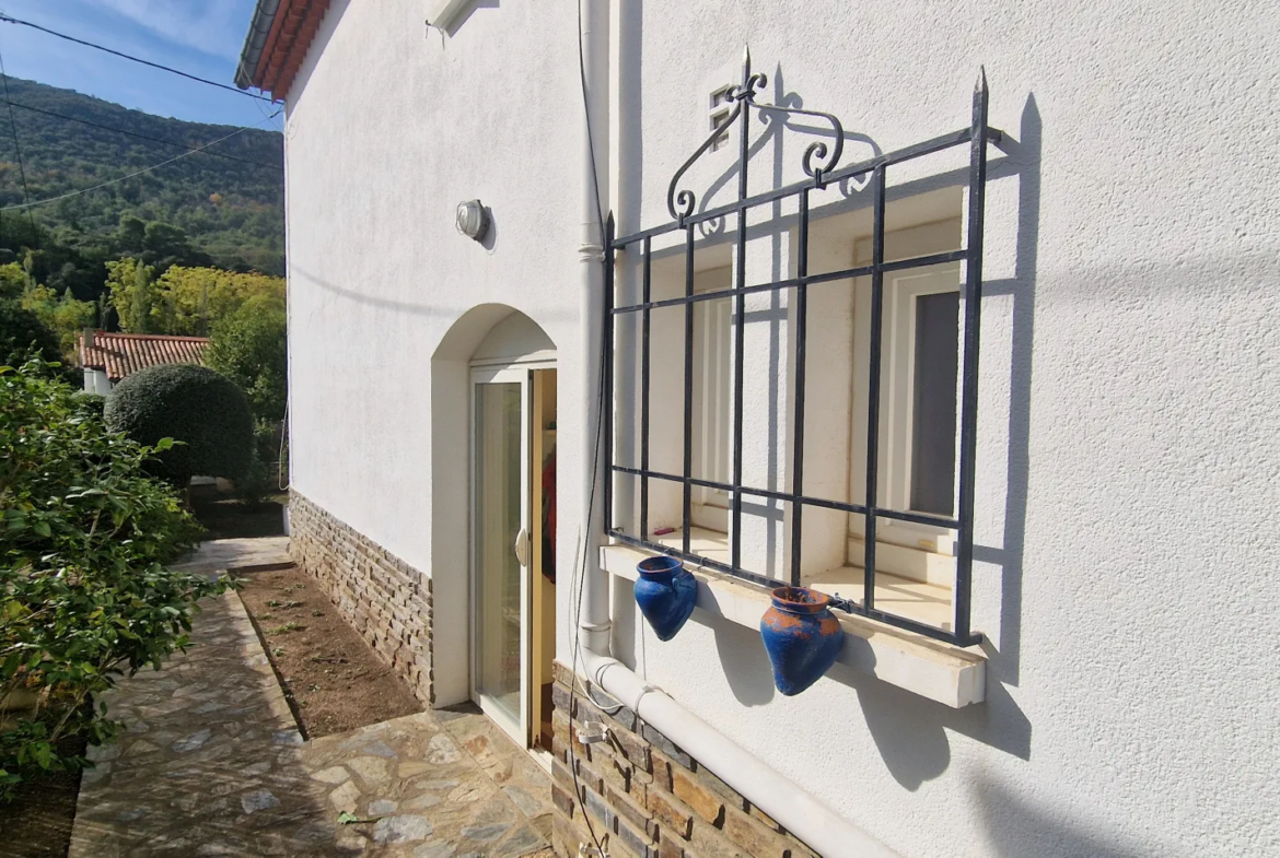 À vendre : Maison 4 faces de type F6 à Amélie-les-Bains 