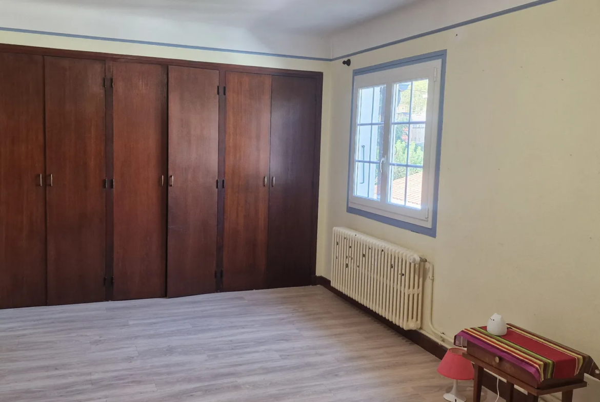 À vendre : Maison 4 faces de type F6 à Amélie-les-Bains 