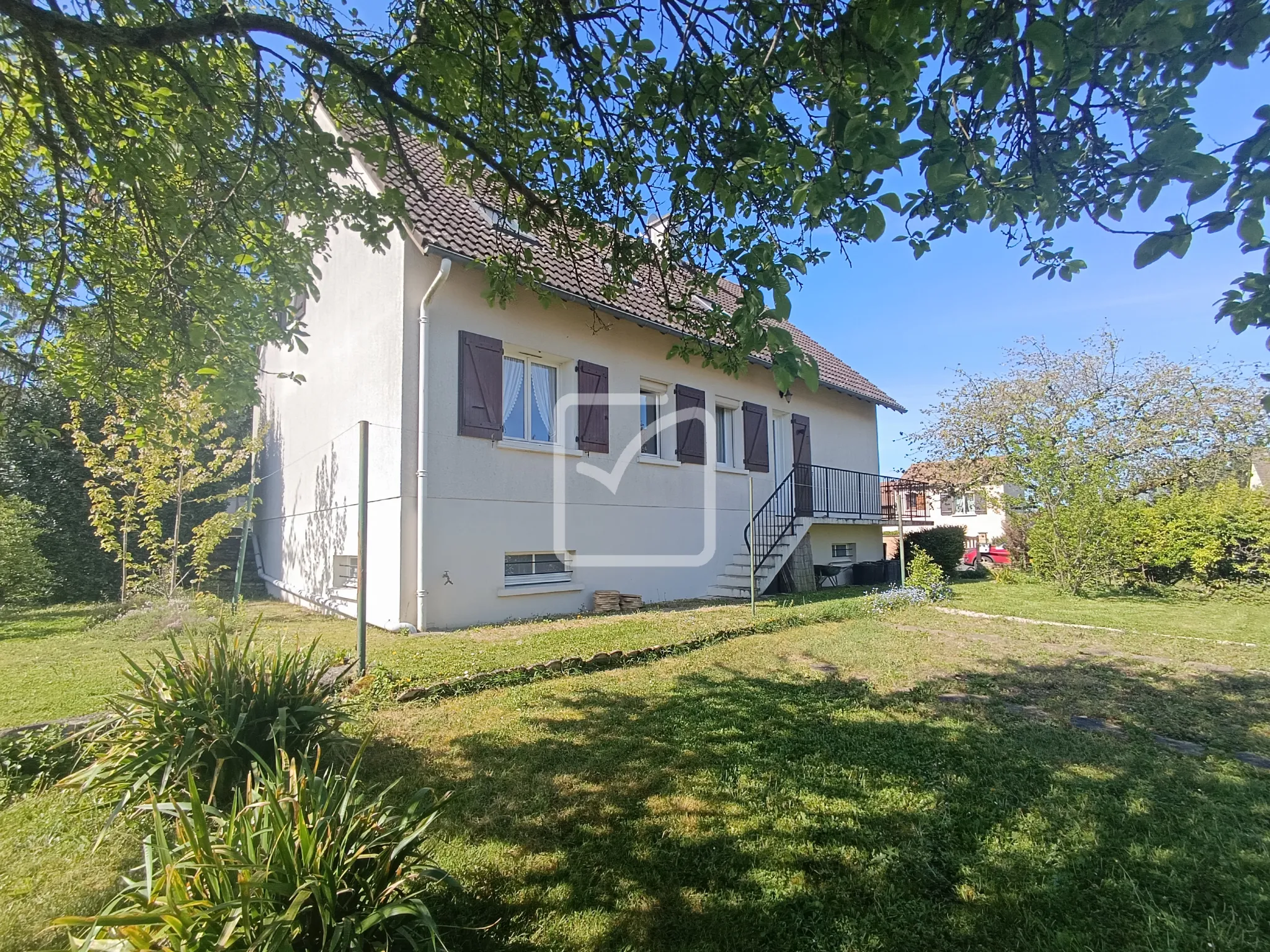 Maison familiale à vendre - 6 chambres à Châtellerault 