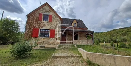 Charmante maison en pierres de 134 m2 à rénover à Le Vigan 