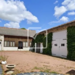 Vente d'une maison historique avec dépendances à Champigny-sur-Veude