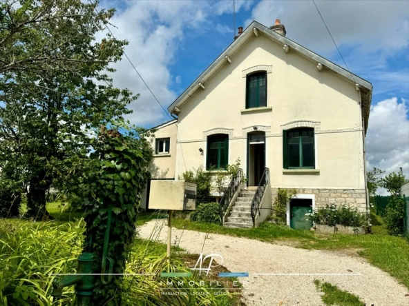 Maison des années 30 à vendre à Marcilly sur Tille