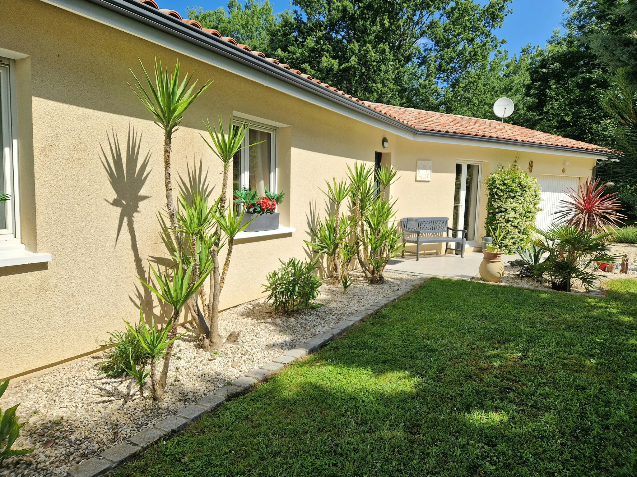 Maison de plain pied de 4 chambres avec vaste pièce à vivre à Langon 