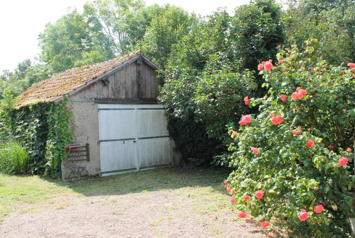 Maison spacieuse à Croisy avec vue dégagée sur 1570 m² 