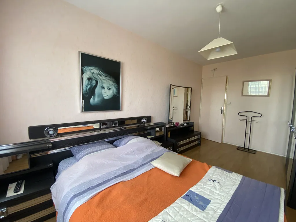 Appartement T3 avec garage et balcon à Lille Canteleu 