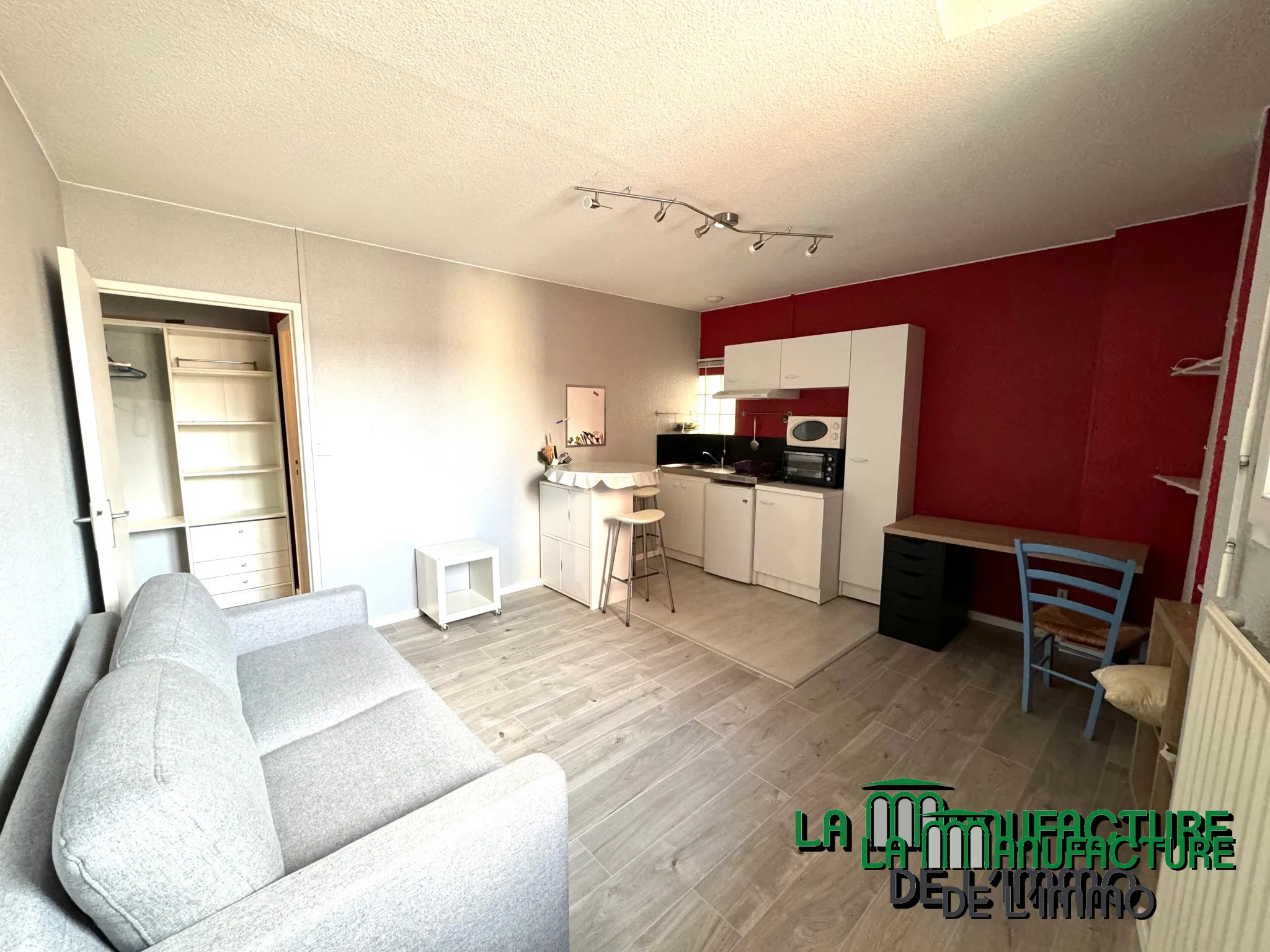 À vendre : Studio entièrement meublé à Saint-Étienne 