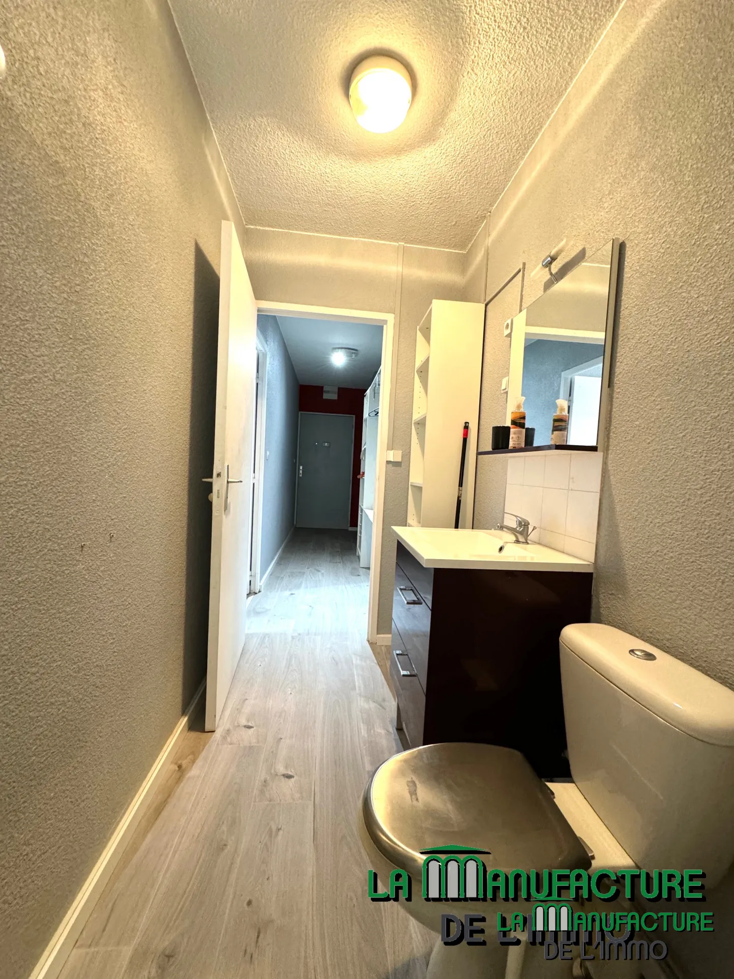 À vendre : Studio entièrement meublé à Saint-Étienne 