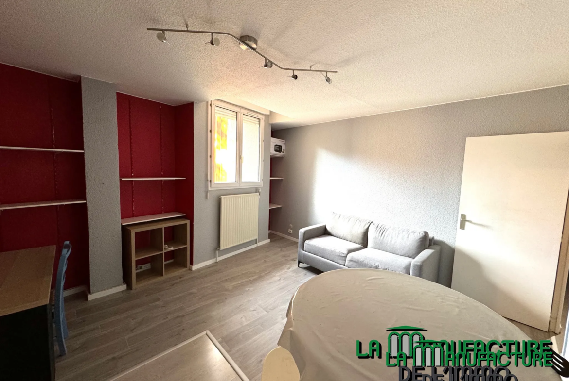 À vendre : Studio entièrement meublé à Saint-Étienne 