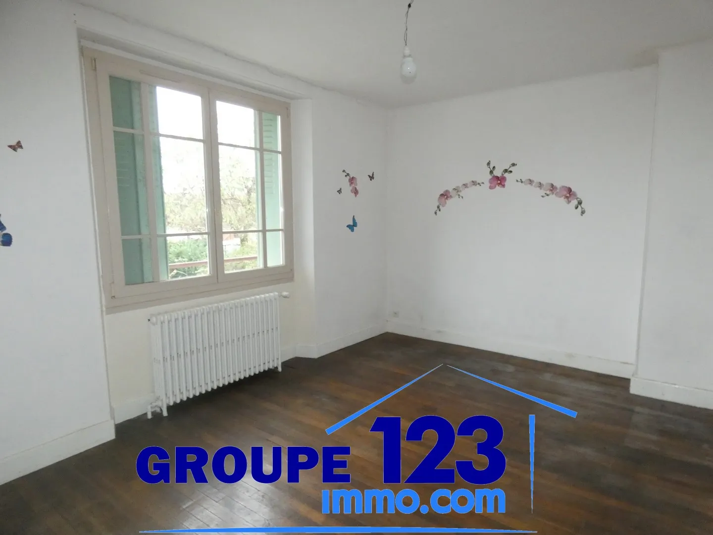 Maison spacieuse de 3 chambres à Esnon à vendre 