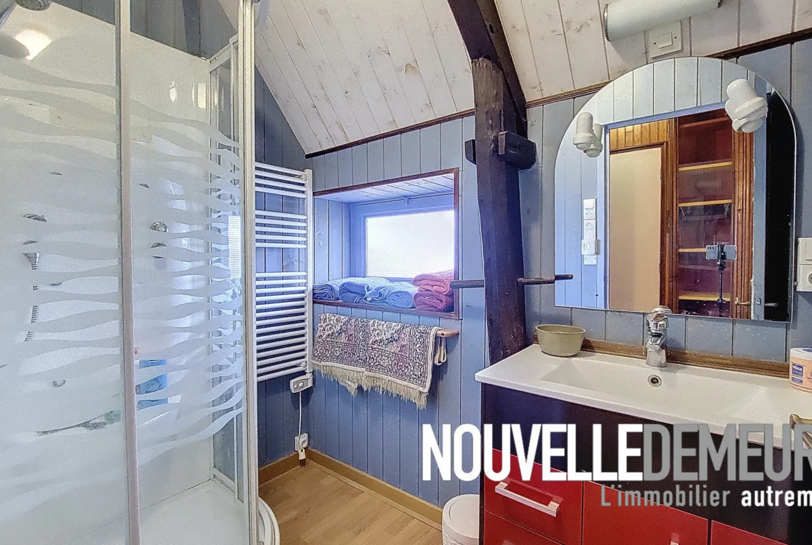 Maison 3 chambres 185m2 avec dépendances et jardin à Pleine-Fougères 