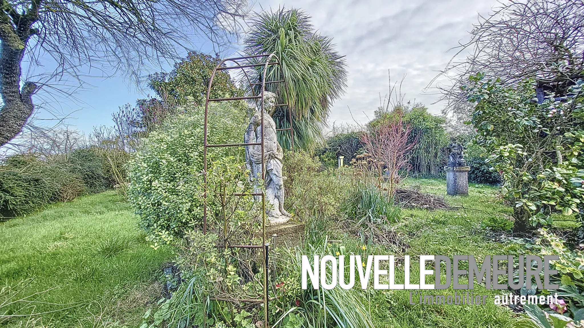 Maison 3 chambres 185m2 avec dépendances et jardin à Pleine-Fougères 