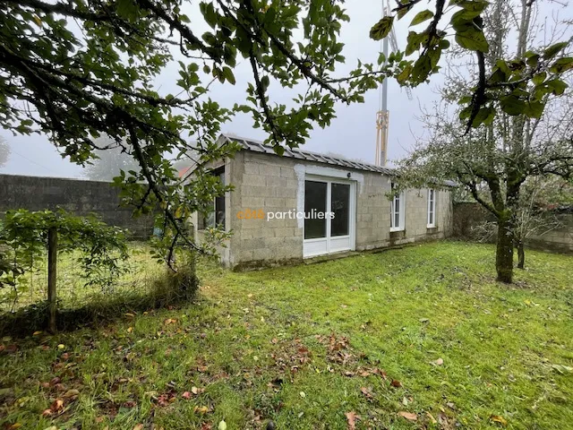 Maison contemporaine avec jardin spacieux à Melrand 