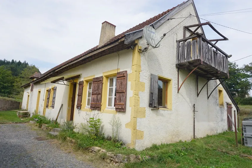 Propriété avec étang à 20 minutes de Paray-le-Monial 