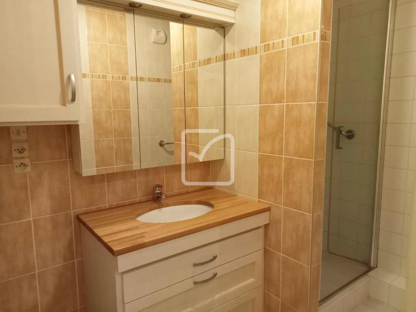 Appartement F4 à vendre à Poitiers, 2 chambres avec balcon 