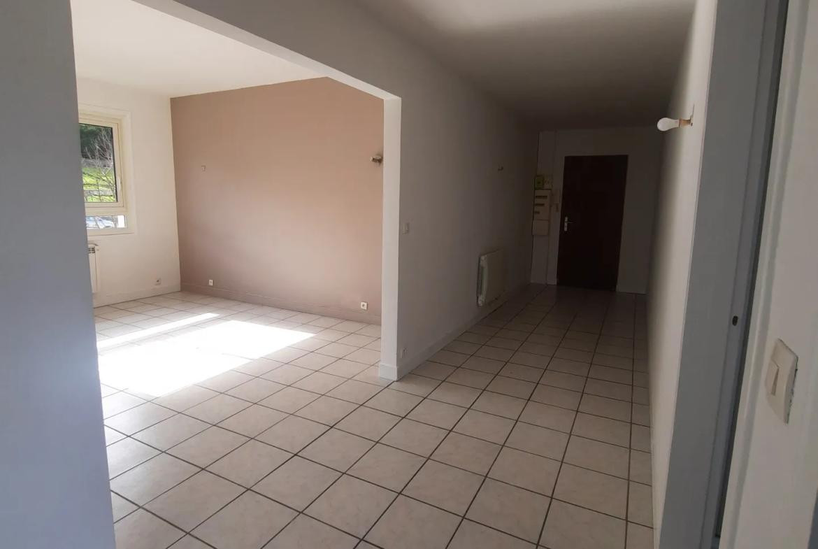 À vendre : Appartement T3 rénové de 72 m² à Fécamp 