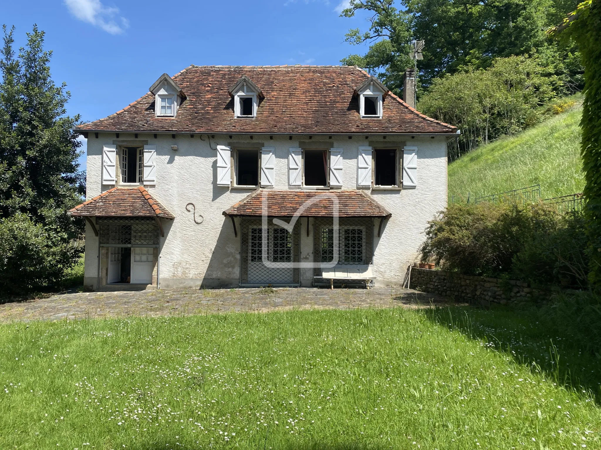 Maison rare au calme dans une région touristique près de Beaulieu-sur-Dordogne 