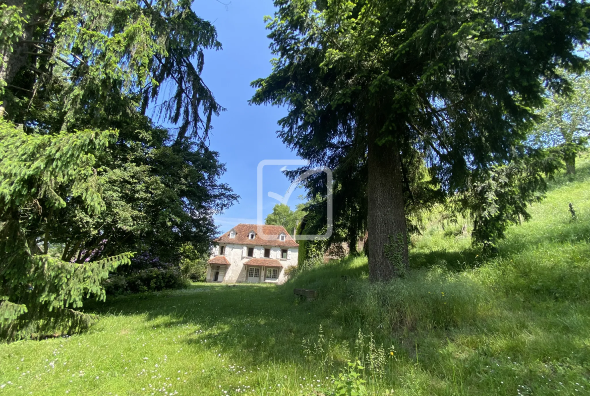 Maison rare au calme dans une région touristique près de Beaulieu-sur-Dordogne 